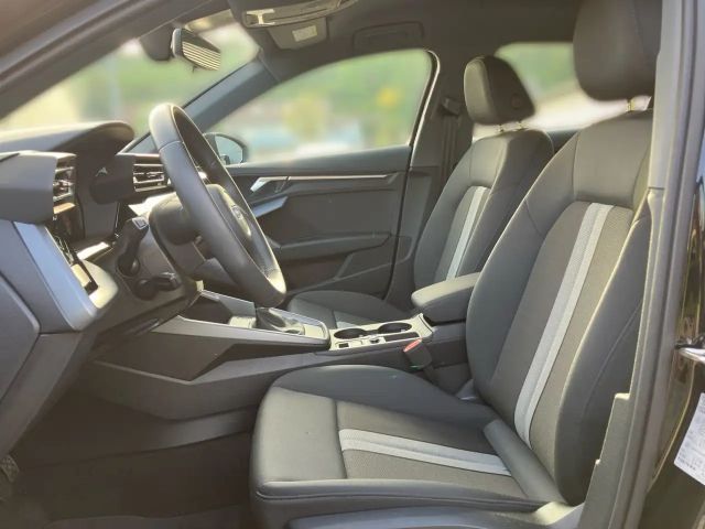 Audi A3 30 TDI Sedan