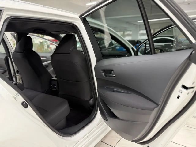 Toyota Corolla Hybride Team D