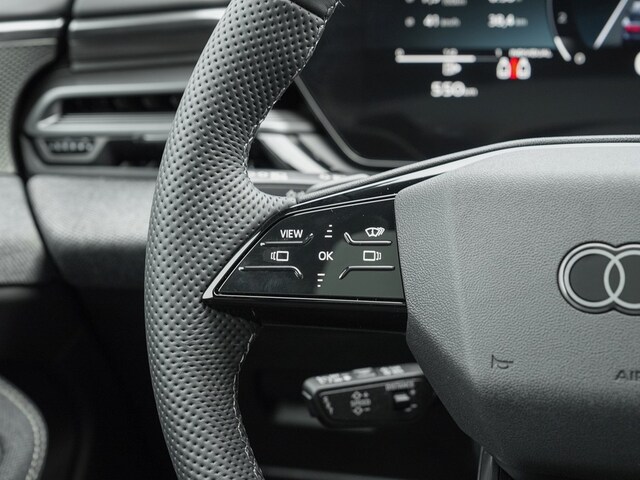 Audi A6 Avant Quattro S-Tronic