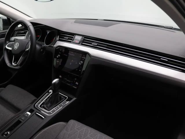 Volkswagen Passat 1.5 TSI Business DSG Variant