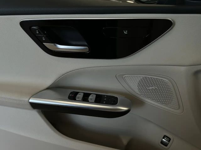 Mercedes-Benz C 200 AVANTGARDE