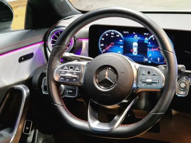 Mercedes-Benz CLA 180 AMG Line Coupé