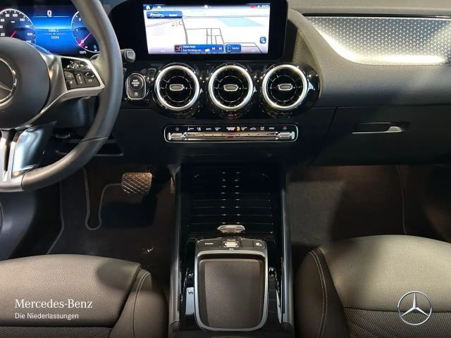 Mercedes-Benz B 180 B 180 d Progressive Sedan