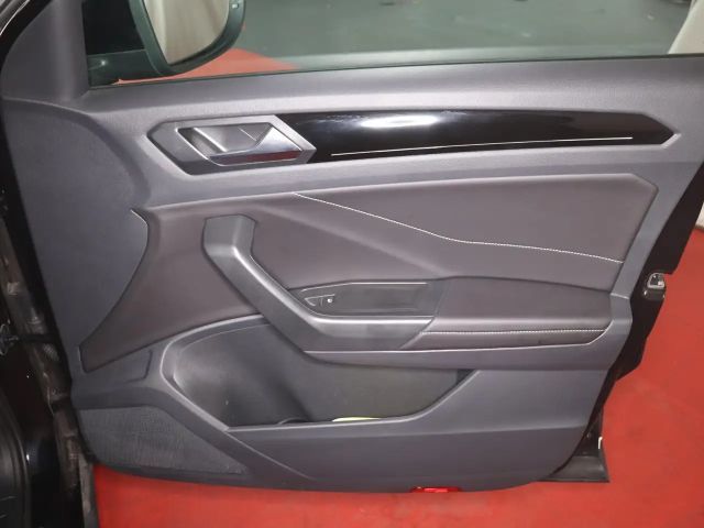 Volkswagen T-Roc DSG R-Line