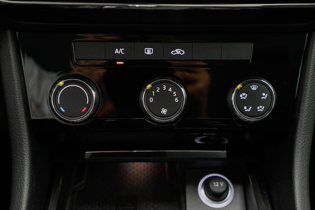 Skoda Superb 1.5 TSI Active Combi