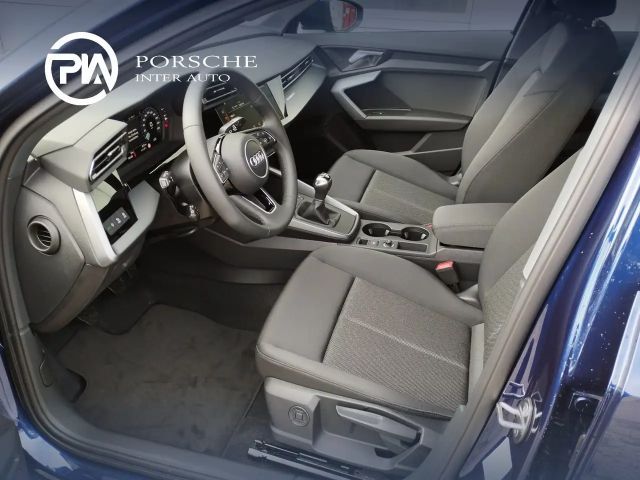 Audi A3 30 TFSI Sedan