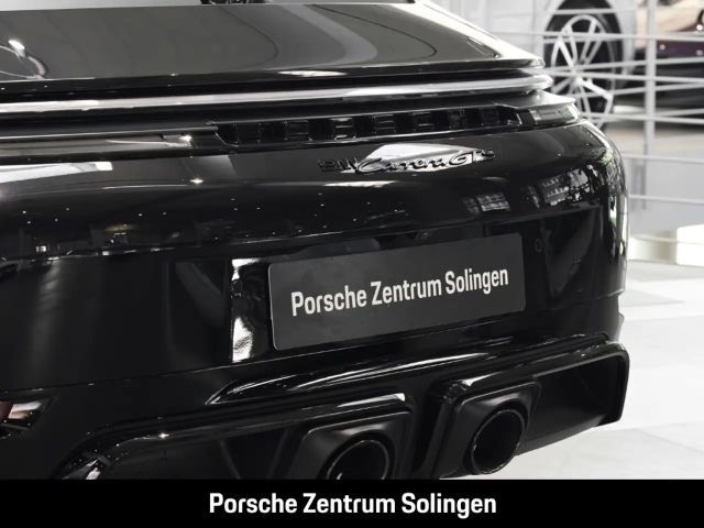 Porsche 992 Carrera Coupé GTS