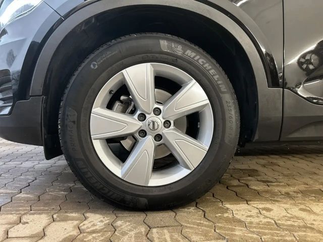 Volvo XC40 Core Momentum