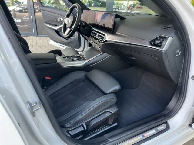 BMW 330 330i M-Sport Sedan xDrive