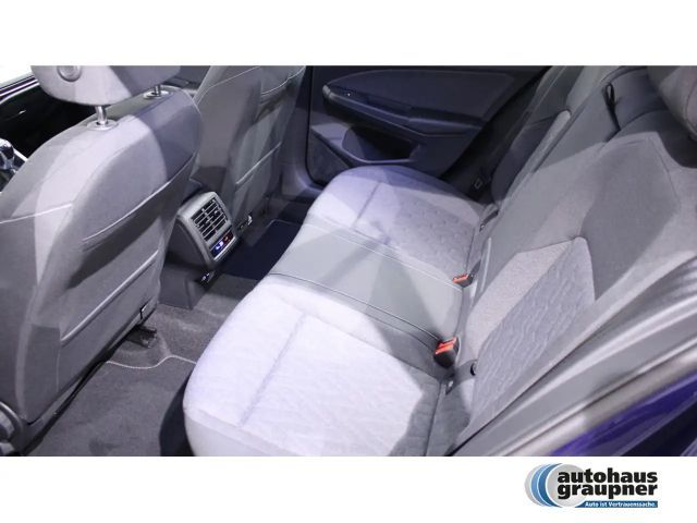 Volkswagen Golf 1.0 TSI Golf VIII Move