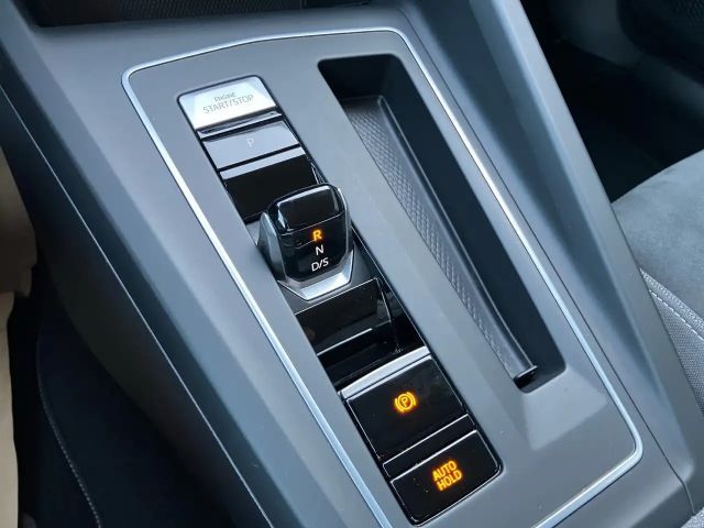 Volkswagen Golf DSG Life Variant