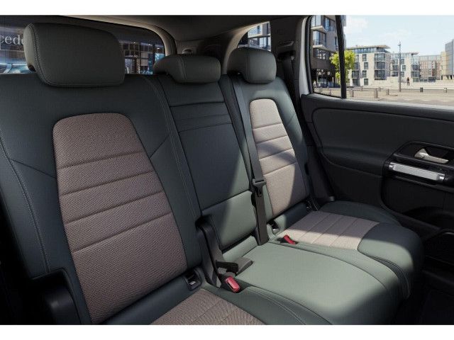 Mercedes-Benz EQB 300 4MATIC