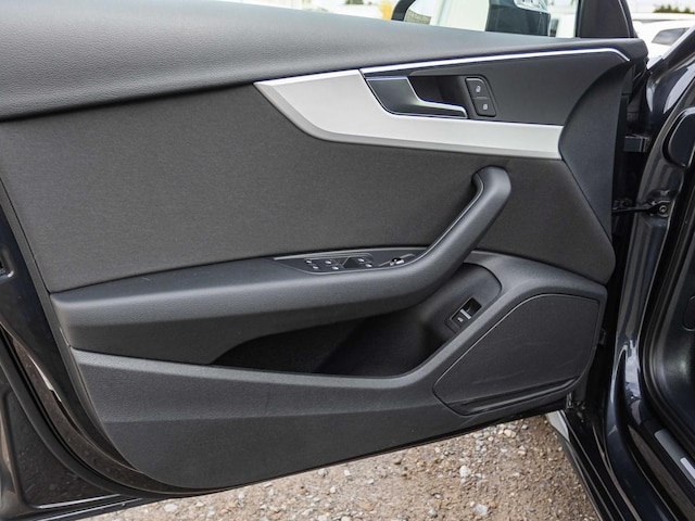 Audi A4 40 TDI Quattro S-Tronic Sedan