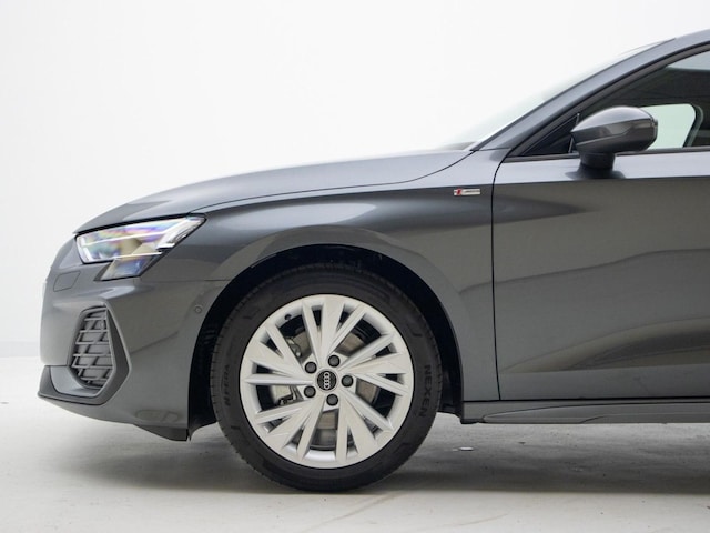 Audi A3 30 TFSI S-Line S-Tronic Sedan