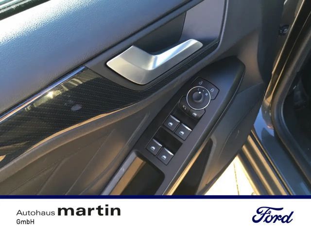 Ford Focus EcoBoost ST Line