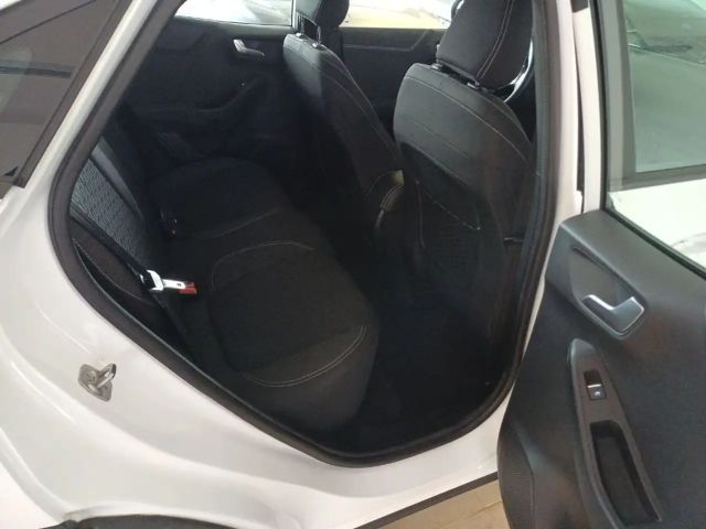 Ford Puma EcoBoost Titanium