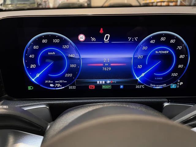 Mercedes-Benz EQB 300 4MATIC AMG Line