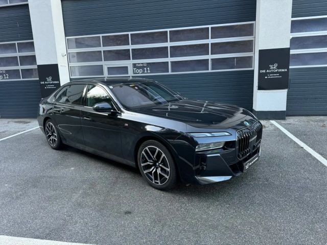 BMW 740 740d M-Sport Sedan xDrive