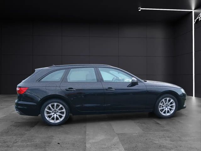 Audi A4 40 TDI Avant S-Tronic