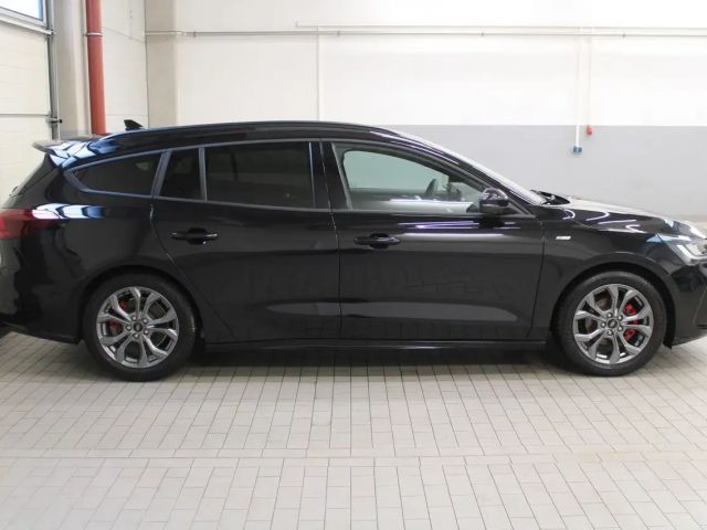 Ford Focus ST Line Wagon