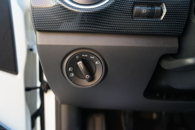 Volkswagen up! up! 1.0*LED*Sitzheizung*LED*DAB+*Rear View*