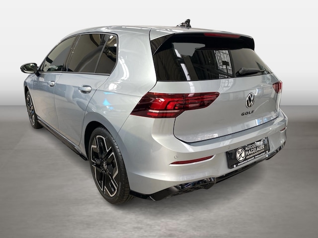 Volkswagen Golf 1.5 eTSI DSG Golf VIII R-Line