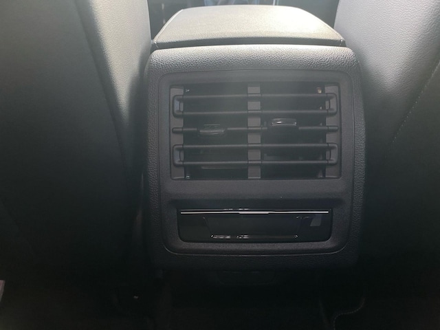 Volkswagen Golf 1.5 TSI