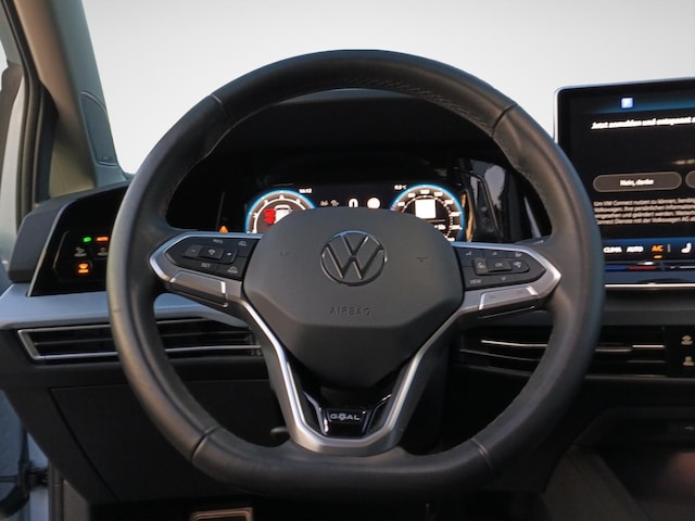 Volkswagen Golf 1.5 eTSI DSG