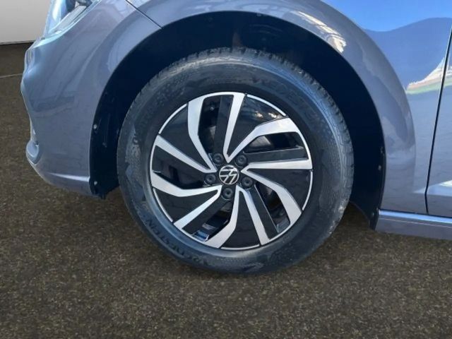 Volkswagen Polo VI 1.0 Fresh LM15