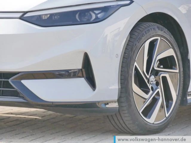 Volkswagen ID.7 IQ.Drive Pro