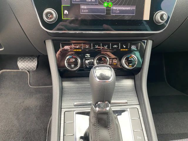 Skoda Superb 2.0 TDI Combi Style Style