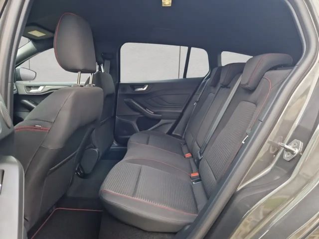 Ford Focus EcoBoost ST Line Wagon