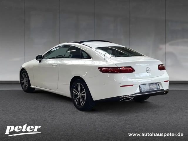 Mercedes-Benz E 220 AVANTGARDE Coupé E 220 d