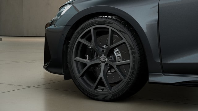 Audi RS3 Quattro S-Tronic Sedan