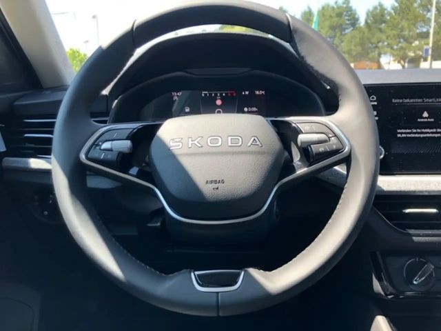 Skoda Kamiq TSI 5-Jahre Garantie LED PDC Kamera