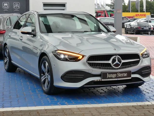 Mercedes-Benz C 200 AVANTGARDE Sedan