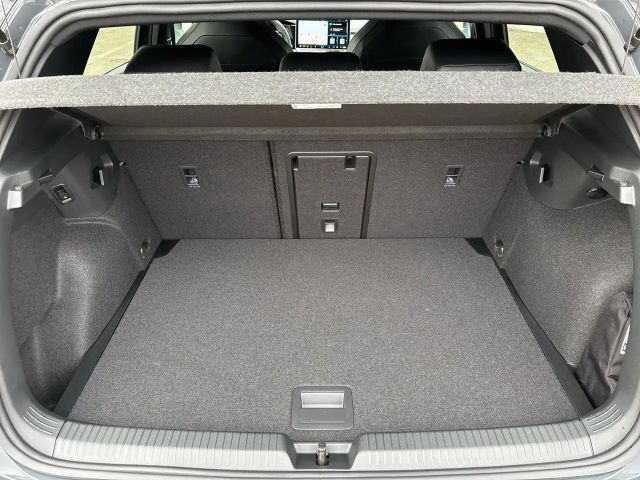 Volkswagen Golf DSG Sport