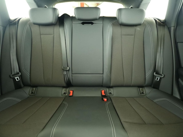 Audi A4 40 TFSI Avant Quattro S-Line S-Tronic