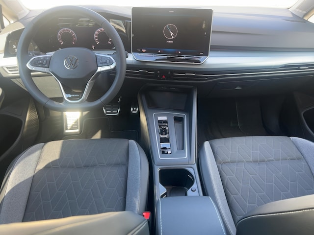 Volkswagen Golf 1.5 eTSI DSG