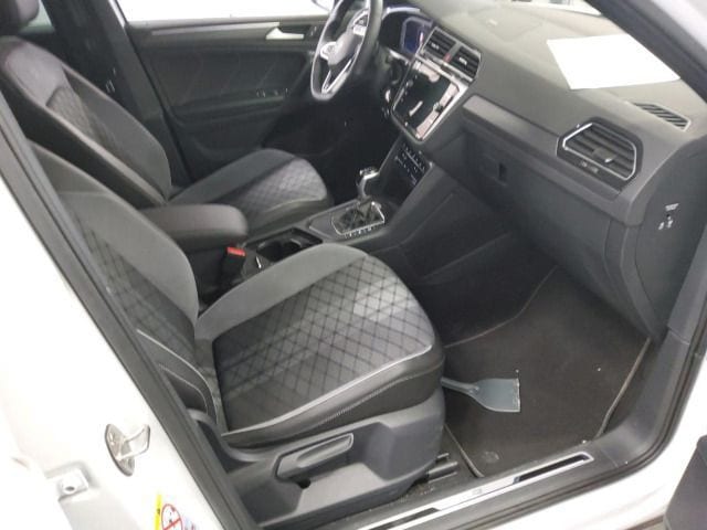 Volkswagen Tiguan 1.5 TSI DSG R-Line