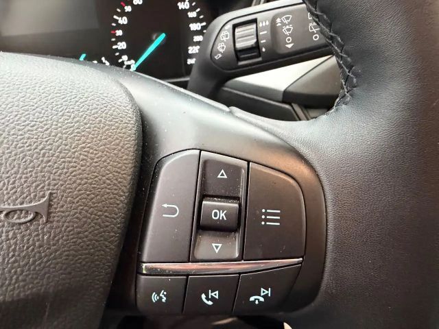 Ford Focus Cool & Connect Wagon