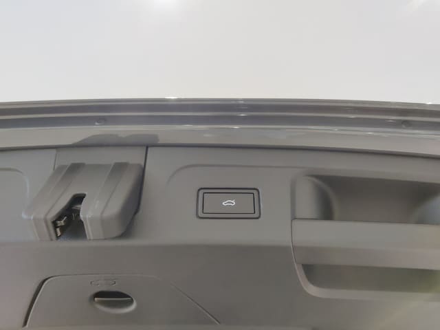 Volkswagen Touran 1.5 TSI DSG R-Line