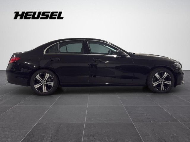 Mercedes-Benz C 180 Sedan