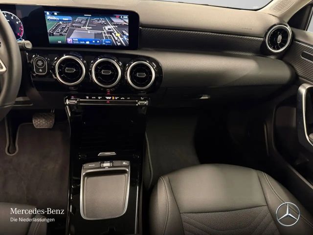 Mercedes-Benz A 180 Progressive