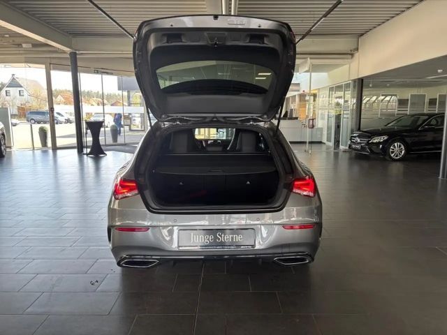 Mercedes-Benz CLA 200 AMG Line Shooting Brake