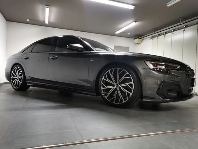 Audi A8 S-Line
