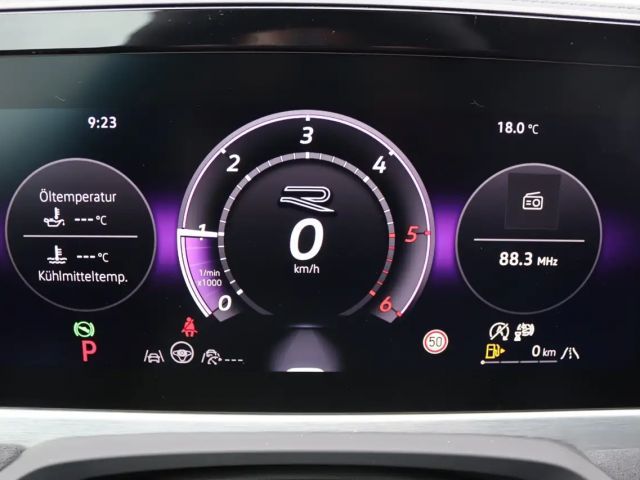 Volkswagen Passat R-Line Style Variant