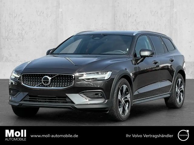 Volvo V60 Cross Country AWD Plus