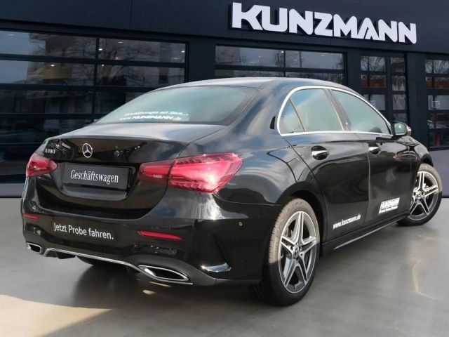 Mercedes-Benz A 180 AMG Line