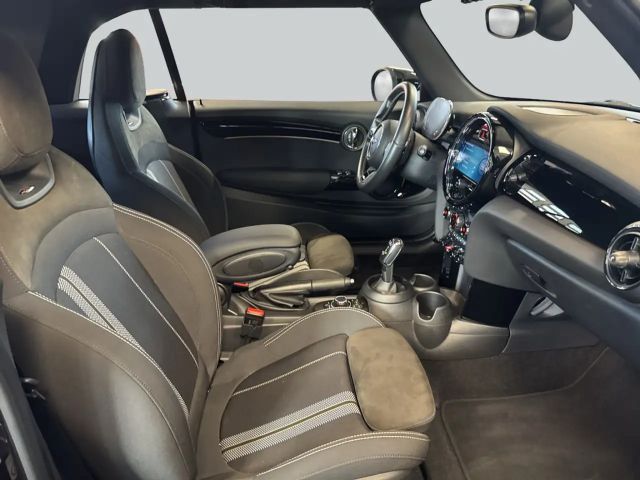 MINI John Cooper Works Cabrio John Cooper Works Cabrio Aut. Essential Trim LED